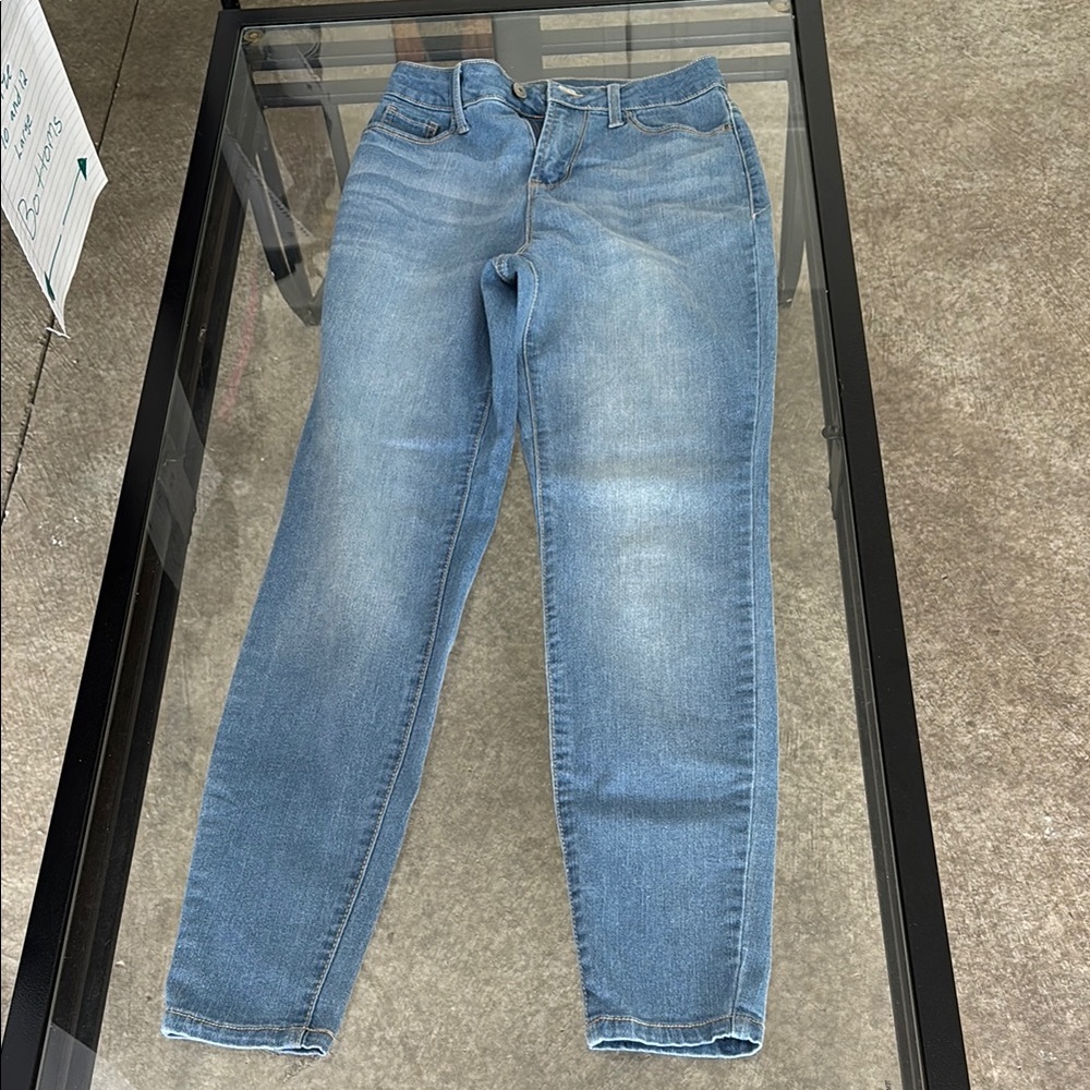 No Boundaries Blue Skinny Jeans never worn